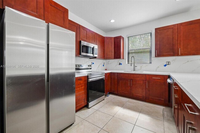 Building Photo - 23271 SW 118 Ave