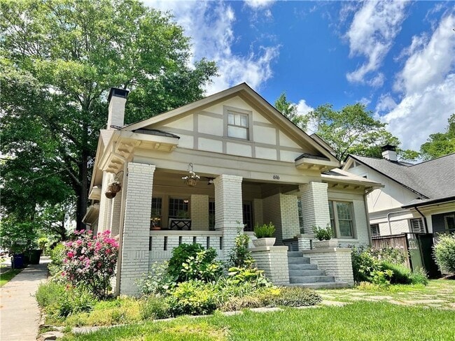 Primary Photo - 616 Seminole Ave NE