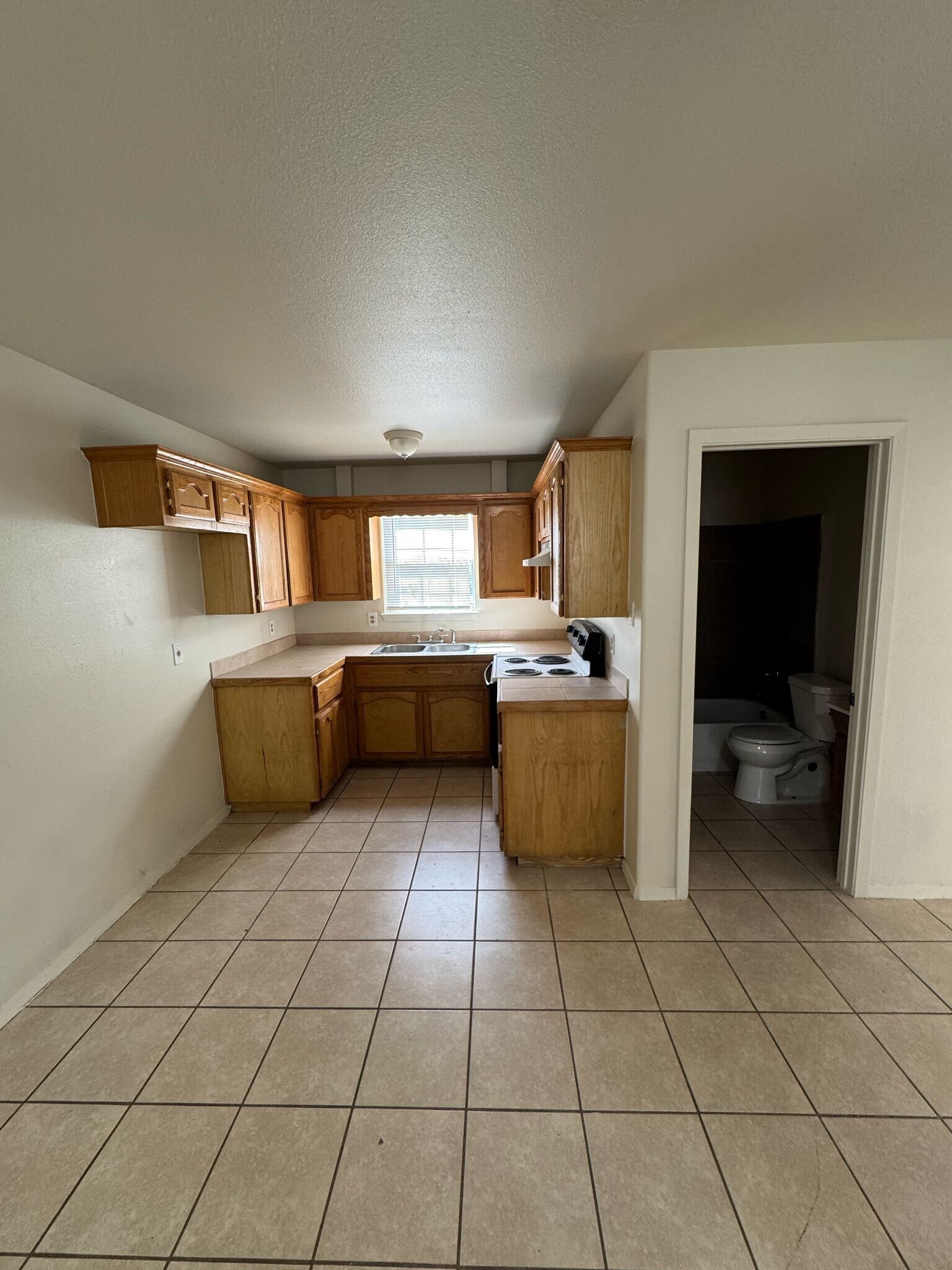 Building Photo - 1405 Donaldson Ave