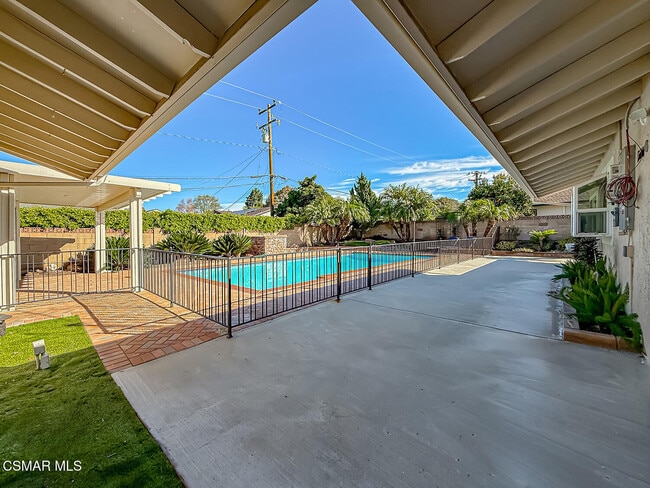 Building Photo - 21 Westbury St