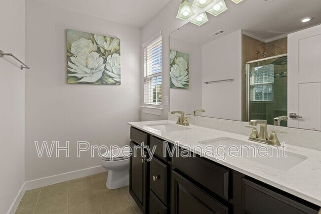 Building Photo - 441 Chinook Dr