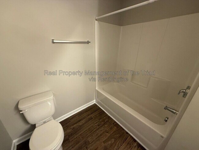 Building Photo - 1207 Willard St