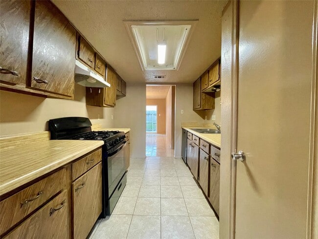 Building Photo - 5418 Dove Forest Ln