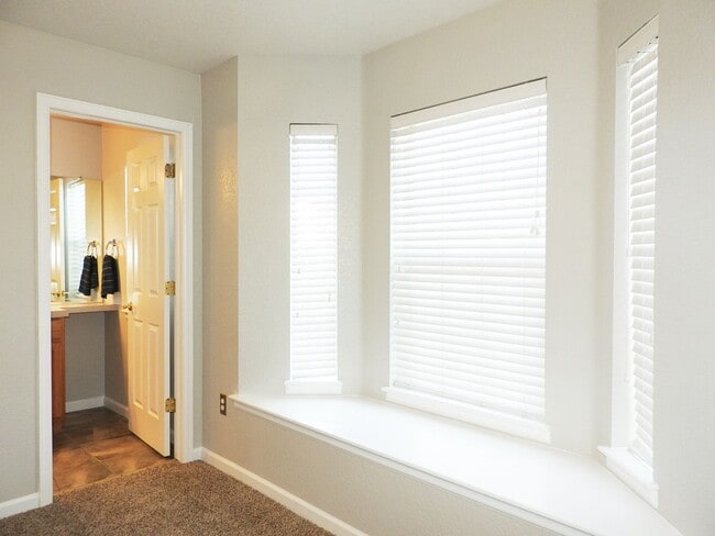 Building Photo - 7772 E 29th Ave