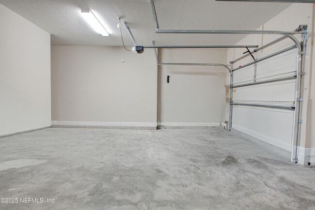 Building Photo - 174 Antilles Rd