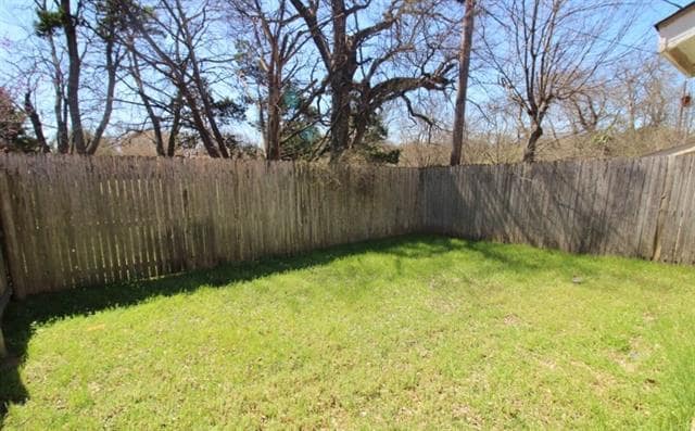 Building Photo - 122 Country Bend