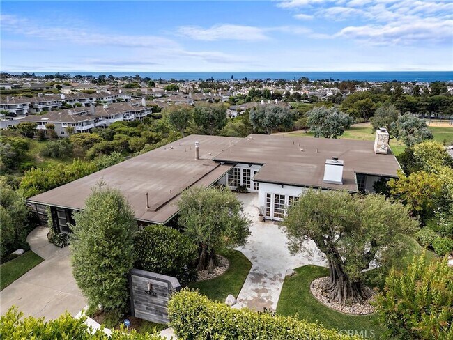 Building Photo - 3007 Harbor View Dr