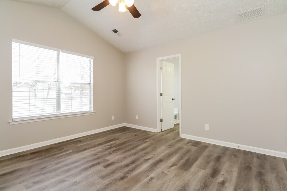 Building Photo - 733 River Mist Dr