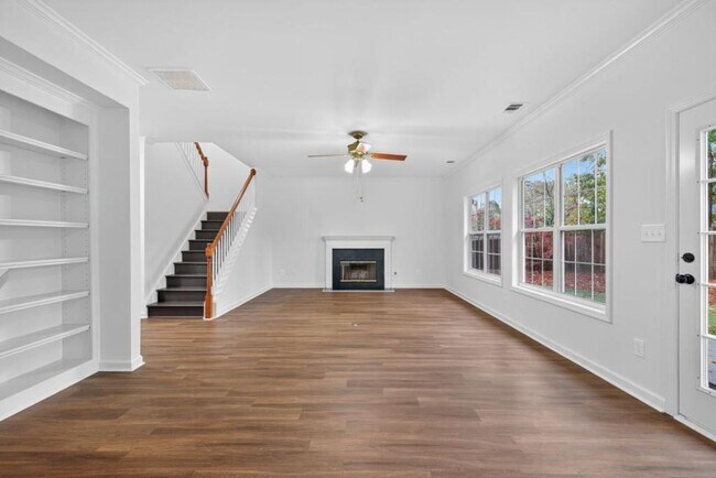 Building Photo - 2467 Bittersweet Cir