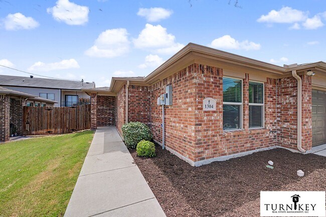 Building Photo - 1300-1304 White Sand Dr.