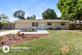 Building Photo - 6232 Murdock Ave