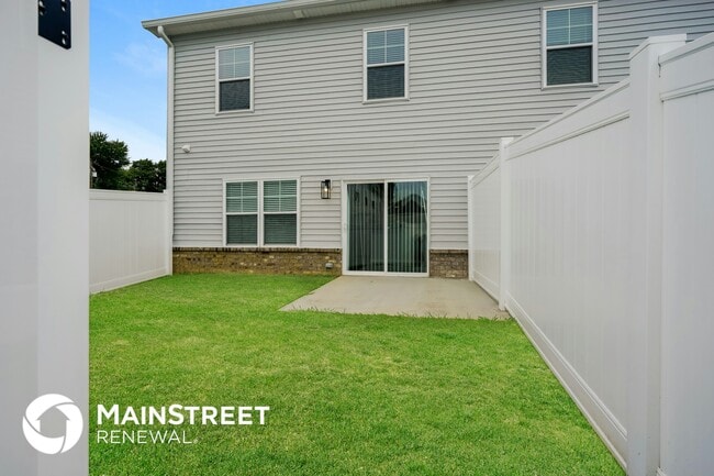 Building Photo - 2048 Hoosier Way