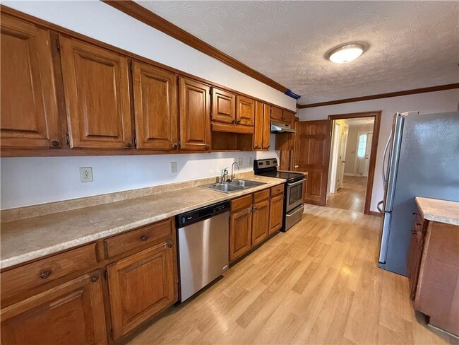 Building Photo - 3209 Henderson Walk
