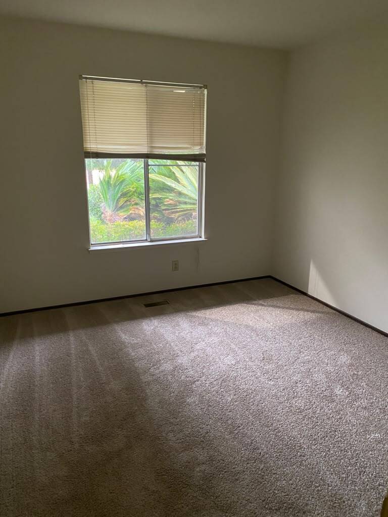 Building Photo - 10163 Riedel Pl