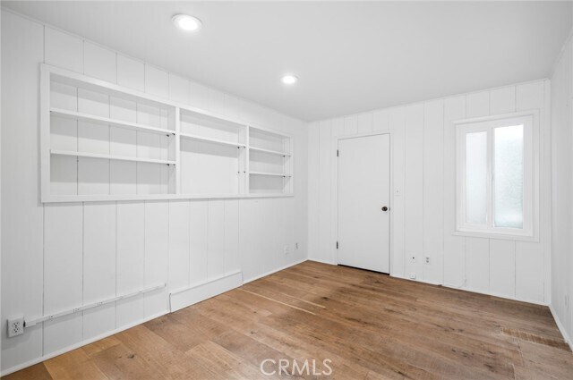 Building Photo - 121 Onyx Ave