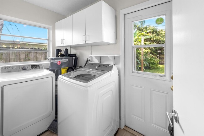 Building Photo - 81 NE 47th St