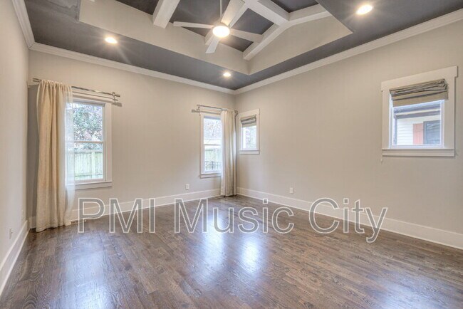 Building Photo - 1537B Battlefield Dr