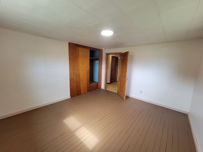 Building Photo - 5 Bedroom Home in Usk, WA