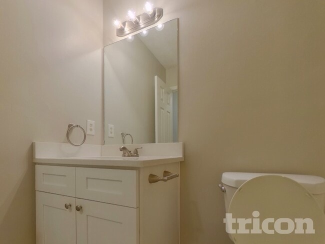 Building Photo - 158 Sweetwater Cir