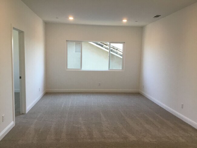 Building Photo - Lennar Home at Riverstone