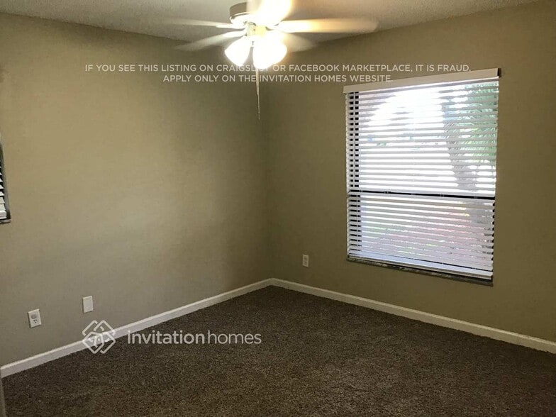 Building Photo - 838 Birdie Way