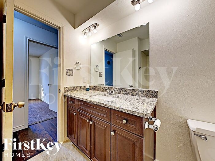 Building Photo - 114 Bailey Dr