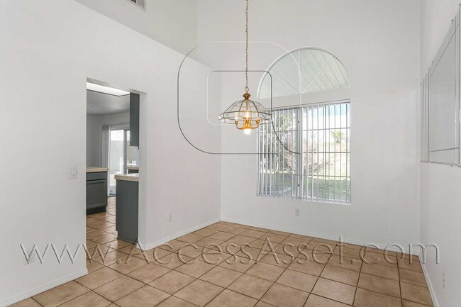 Building Photo - Beautiful 4 Bedroom Temecula Home with Private Backyard & Covered Patio