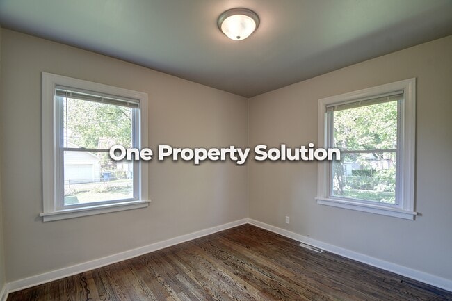 Building Photo - 4854 Jefferson St