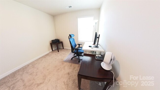 Building Photo - 2604 Greenmarket Dr
