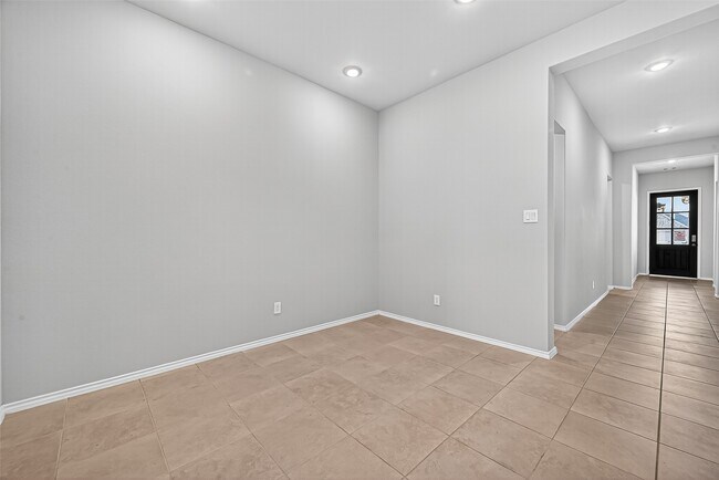 Building Photo - 1510 Munson Valley Rd
