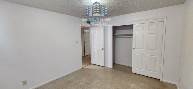 Building Photo - 10044 N 18th Ave