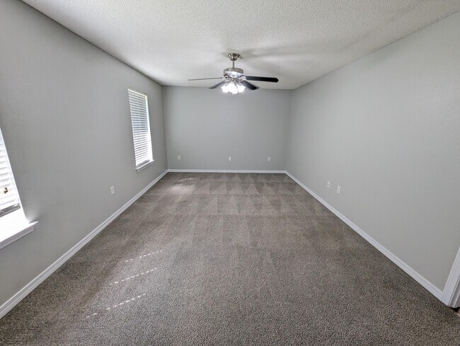 Building Photo - 9939 Parker Lake Cir