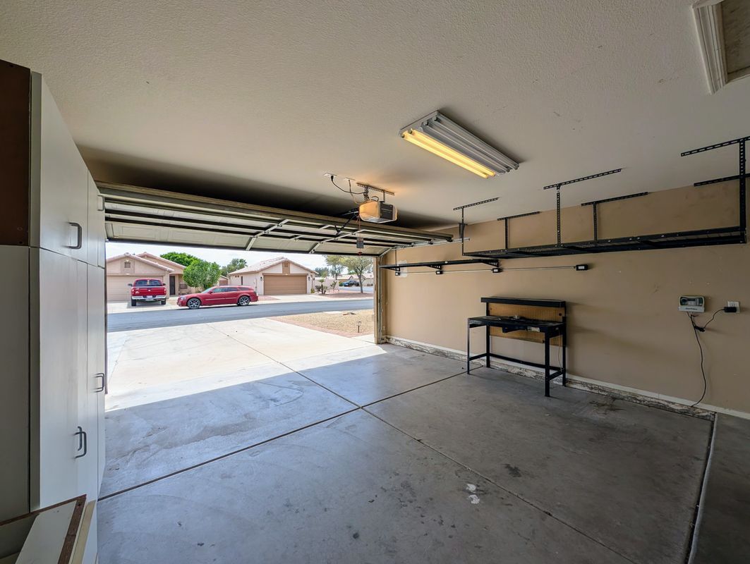 Building Photo - 15746 W Elm St