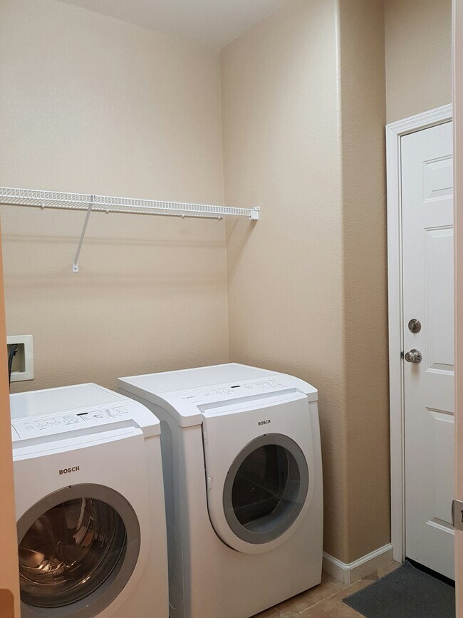 Building Photo - 79 Meritage Common