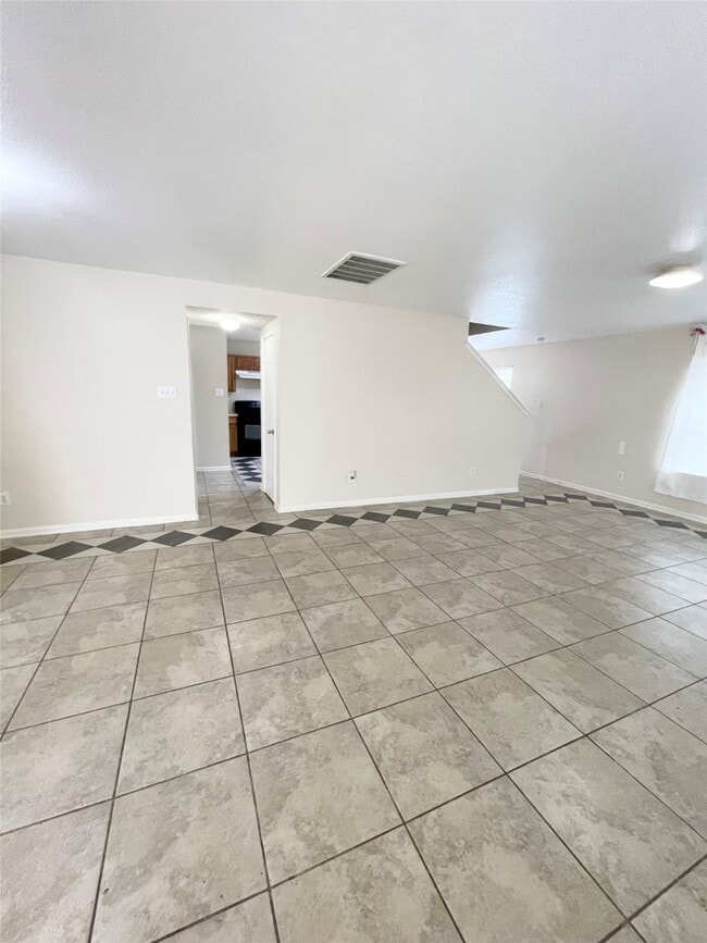 Building Photo - 8106 Sanders Forest Ct