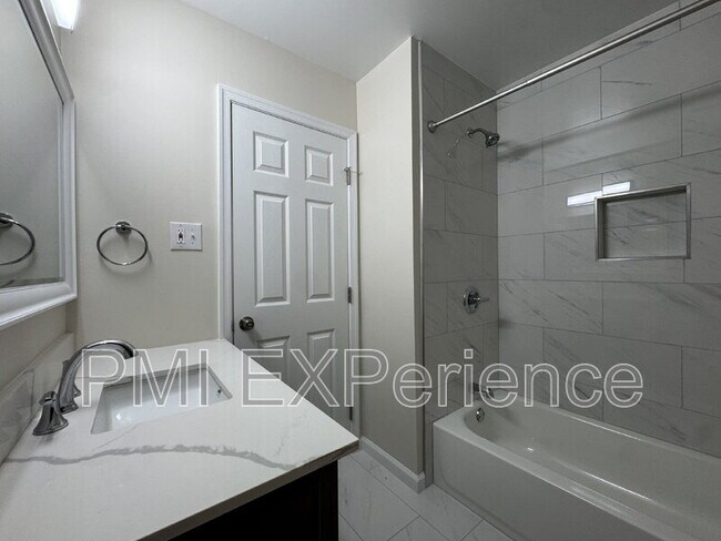 Building Photo - 6405 Roberts Dr