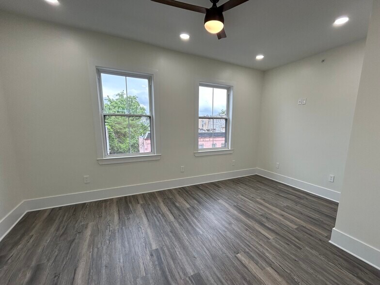 Building Photo - 1808 W Susquehanna Ave