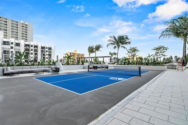 Building Photo - 900 N Ocean Blvd