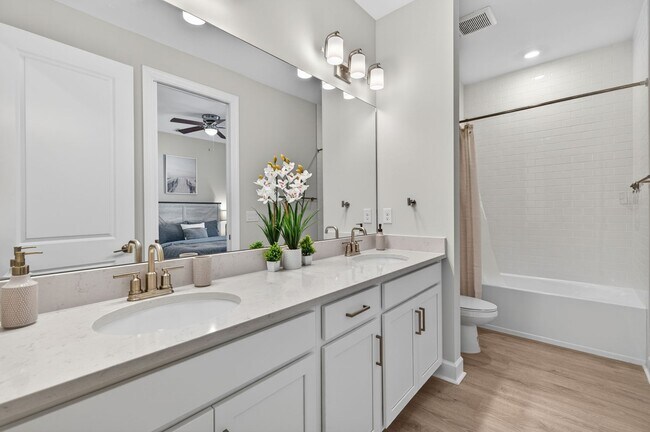 Building Photo - 15641 Gavello St