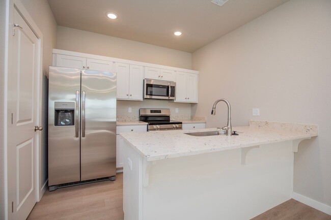 Building Photo - ***23 E. Bottlebrush Bend Unit 1***