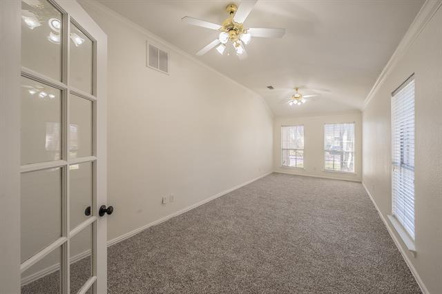 Building Photo - 1075 Port Sullivan Dr