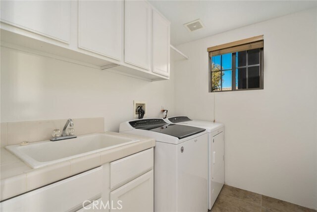 Building Photo - 48674 Acropolis St