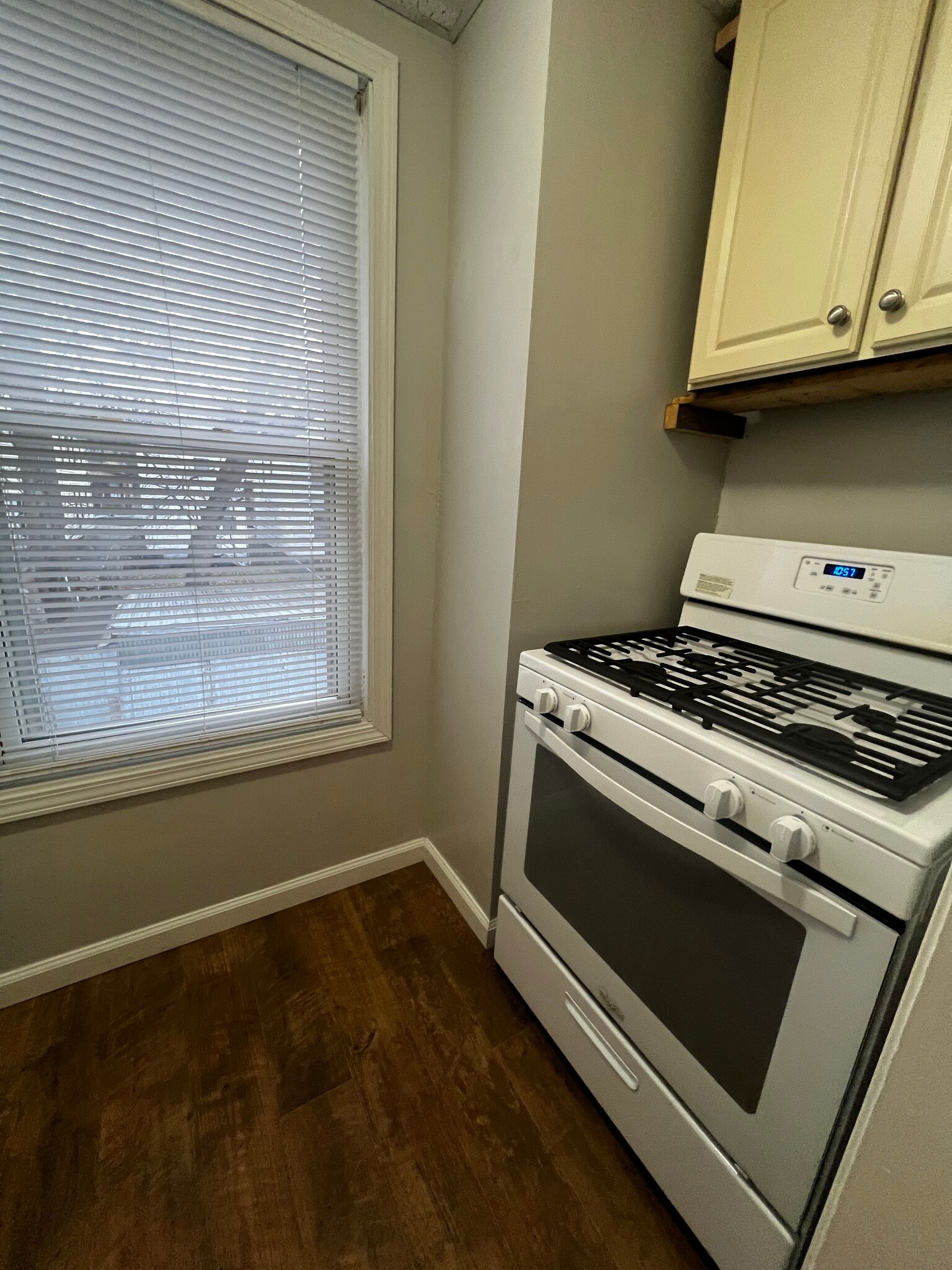 Building Photo - 5118 Globe Ave