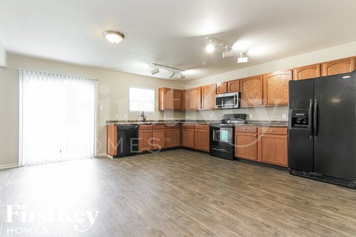 Building Photo - 8655 Hopewell Ct