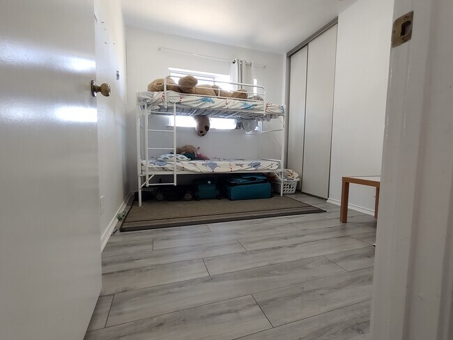 Building Photo - 19 Fannin Post