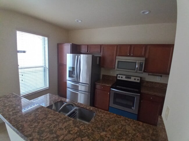 Building Photo - 9010 SW 169th Ave