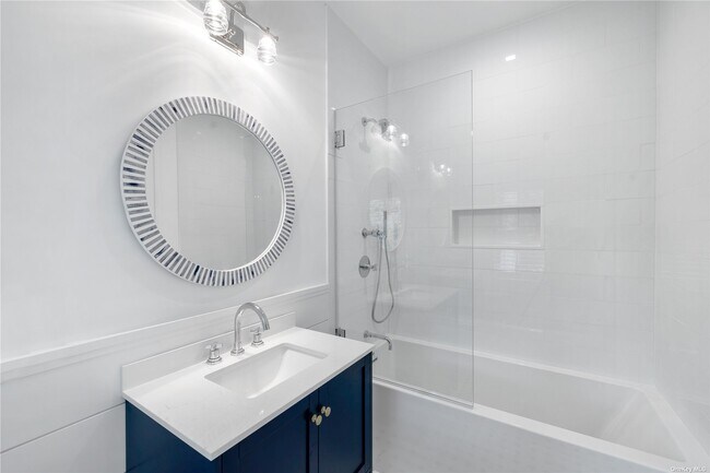 Building Photo - 23 Bayview Rd