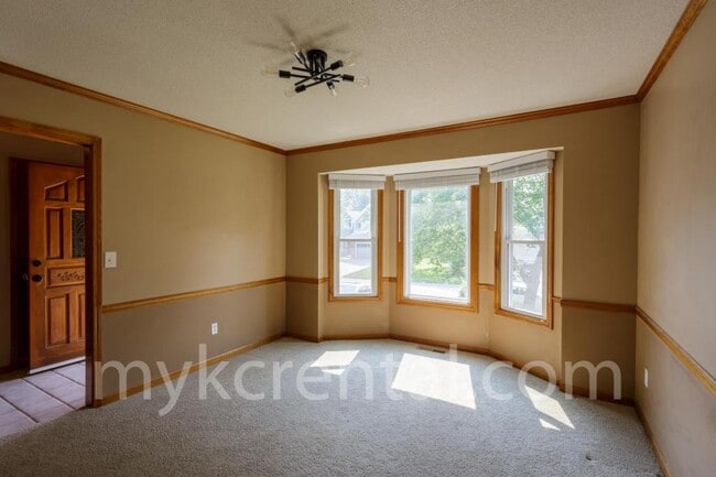 Building Photo - 2024 S Downing St