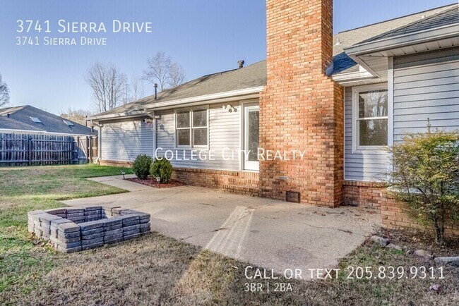 Building Photo - 3741 Sierra Dr