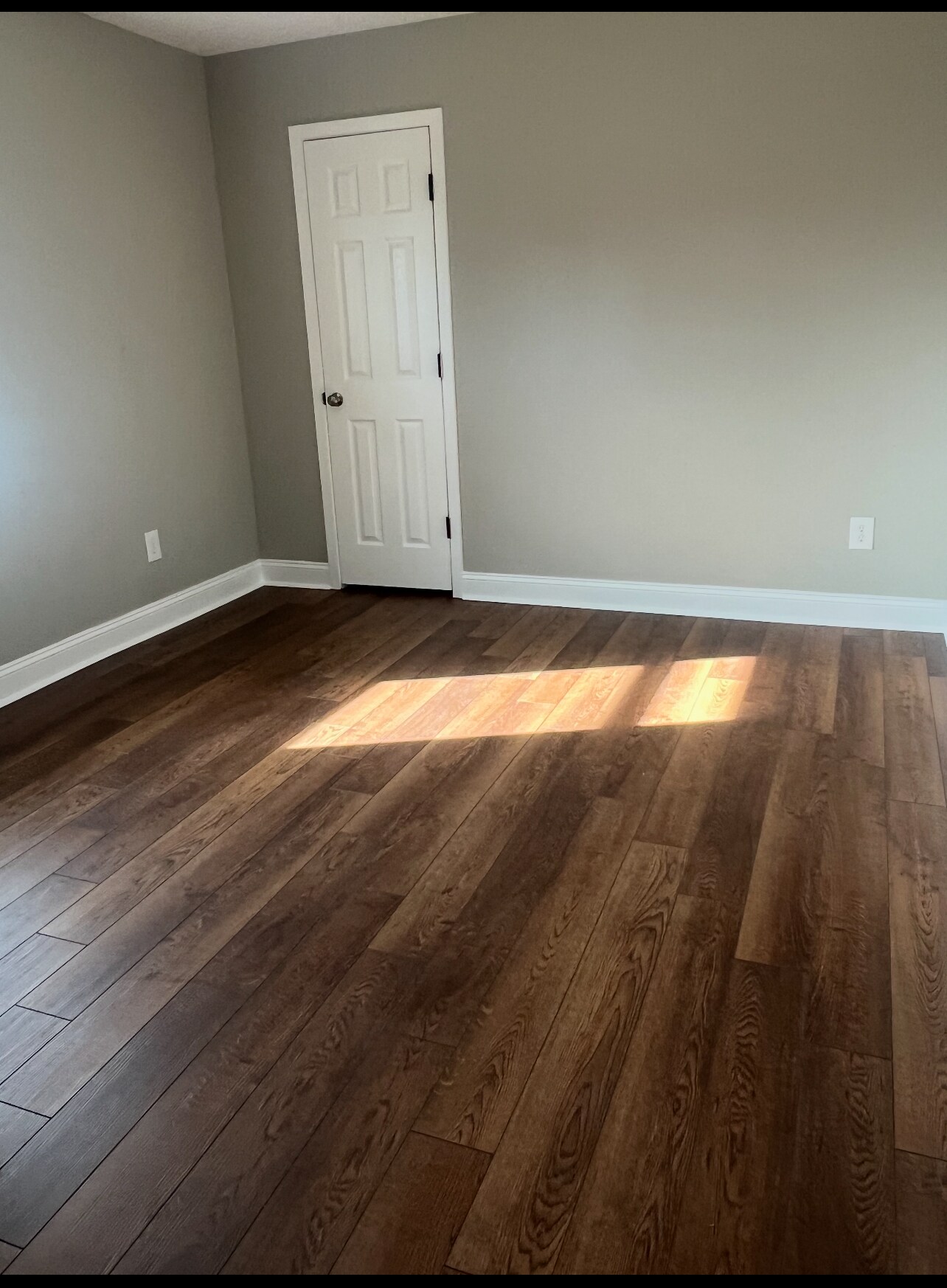 Building Photo - 611 Borders Rd